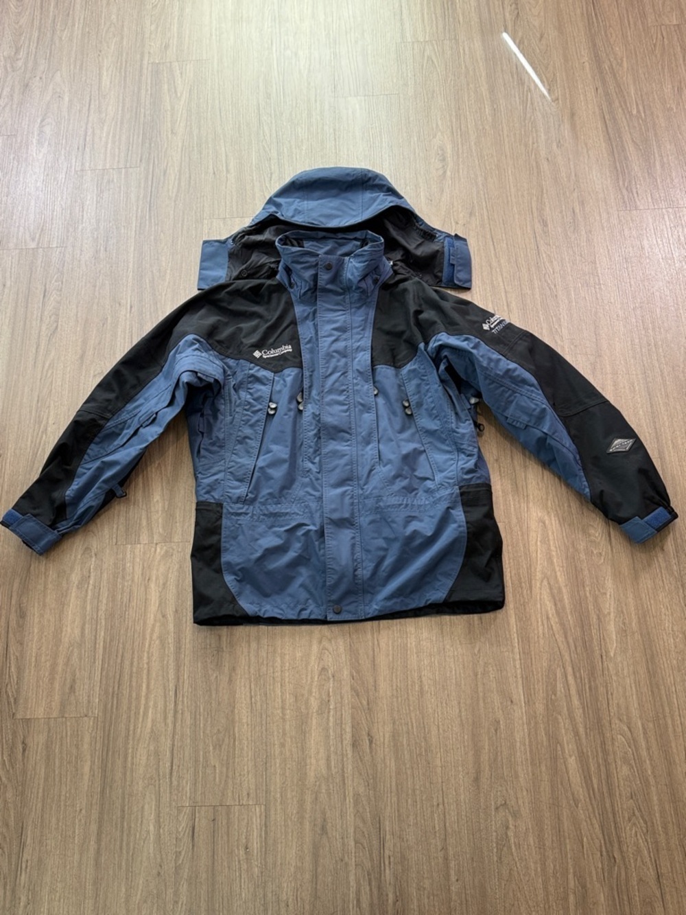 Columbia Men's Slate Blue and Black Ski Jacket, Size M